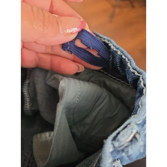 BKE Buckle Conner Jeans Boys Size 8 Blue Ripped - Picture 6 of 8